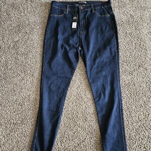 NWT Fashion Nova Booty Lifter Skinny Jeans Size 14 Plus Dark Blue